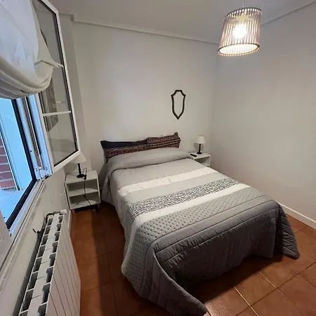 Con Bano Privado Y Jardin Cerca De Playas