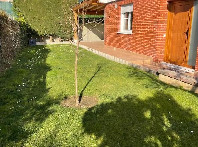 Con Bano Privado Y Jardin Cerca De Playas Homestay